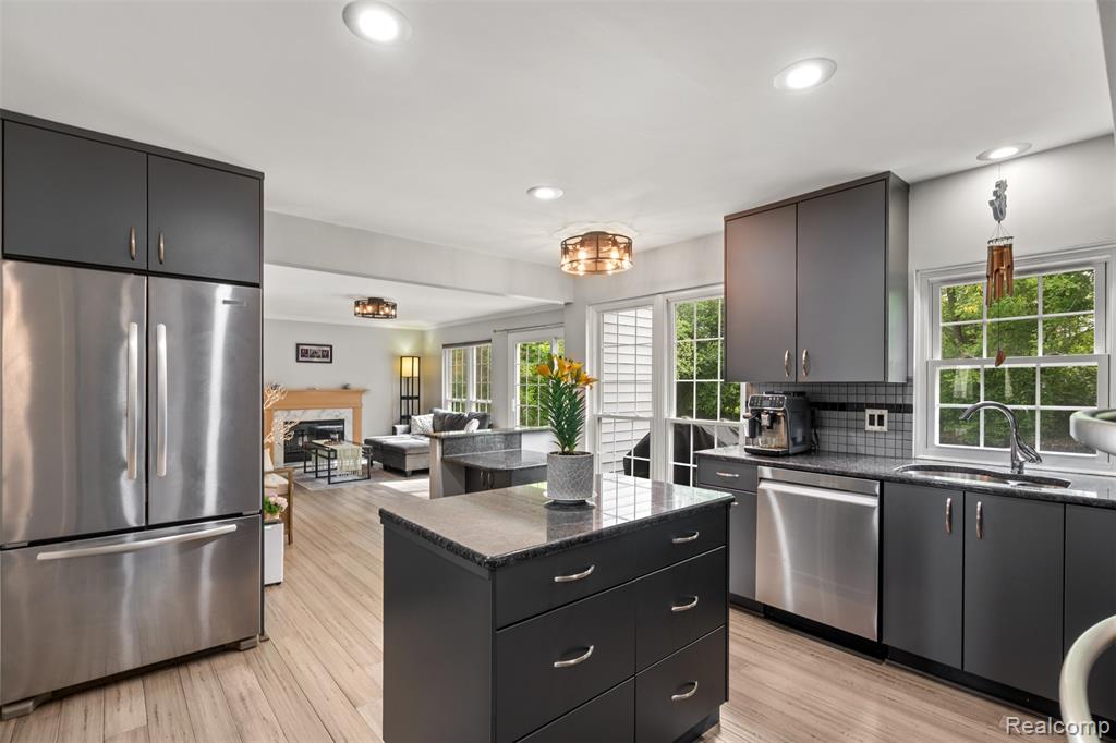 6248 Lake Waldon Court, Clarkston, MI — Photo 15