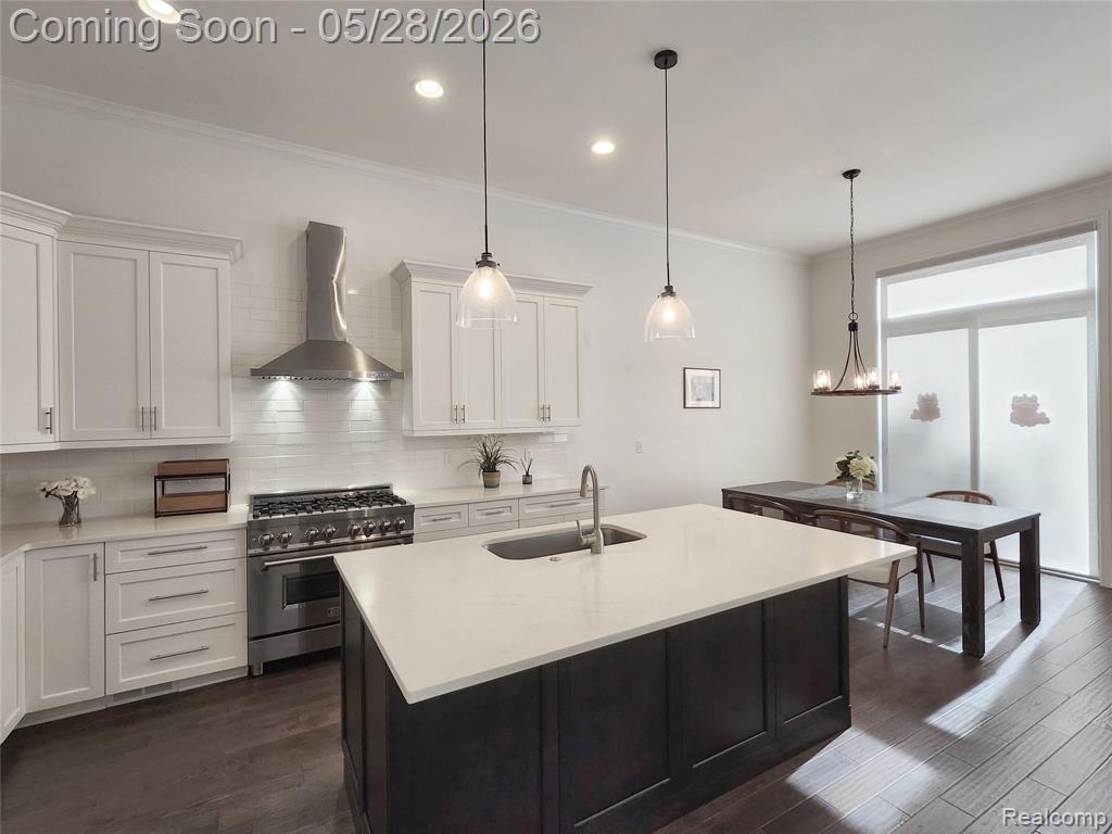 54311 Lawson Creek Drive, Utica, MI 48316 — Photo 13
