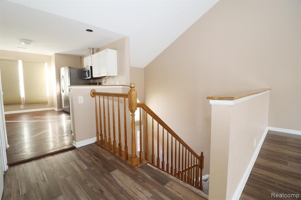5302 ROYAL VALE Lane, Dearborn, MI 48126 — Photo 16