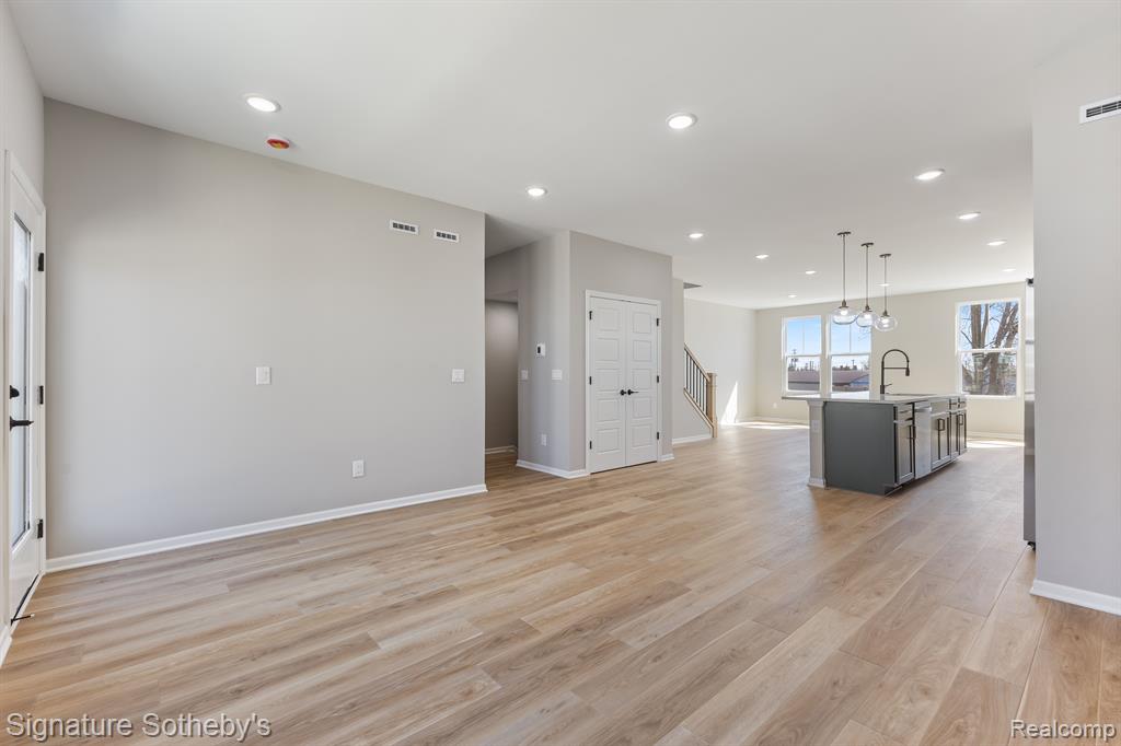 43115 Atwood Avenue, Novi, MI — Photo 8