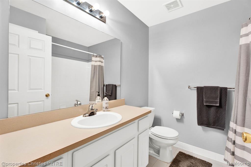 1858 Flagstone Circle, #49, Rochester, MI 48307 — Photo 18