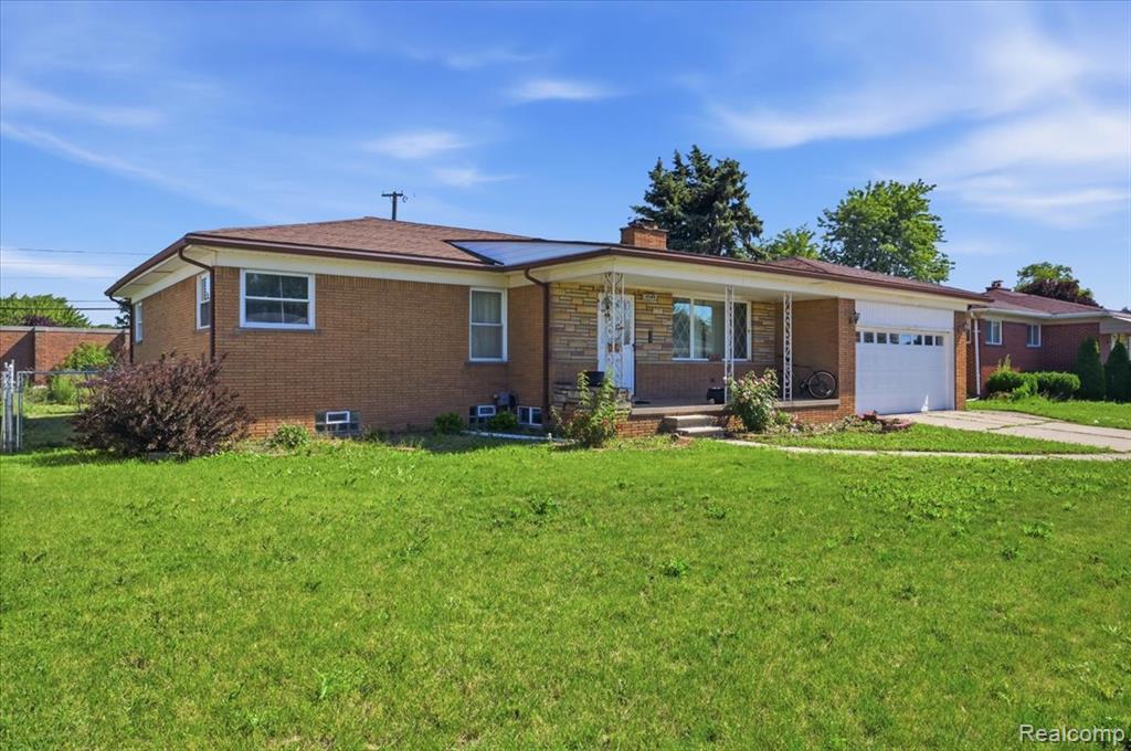 8565 POTOMAC Street, Center Line, MI 48015 — Photo 2