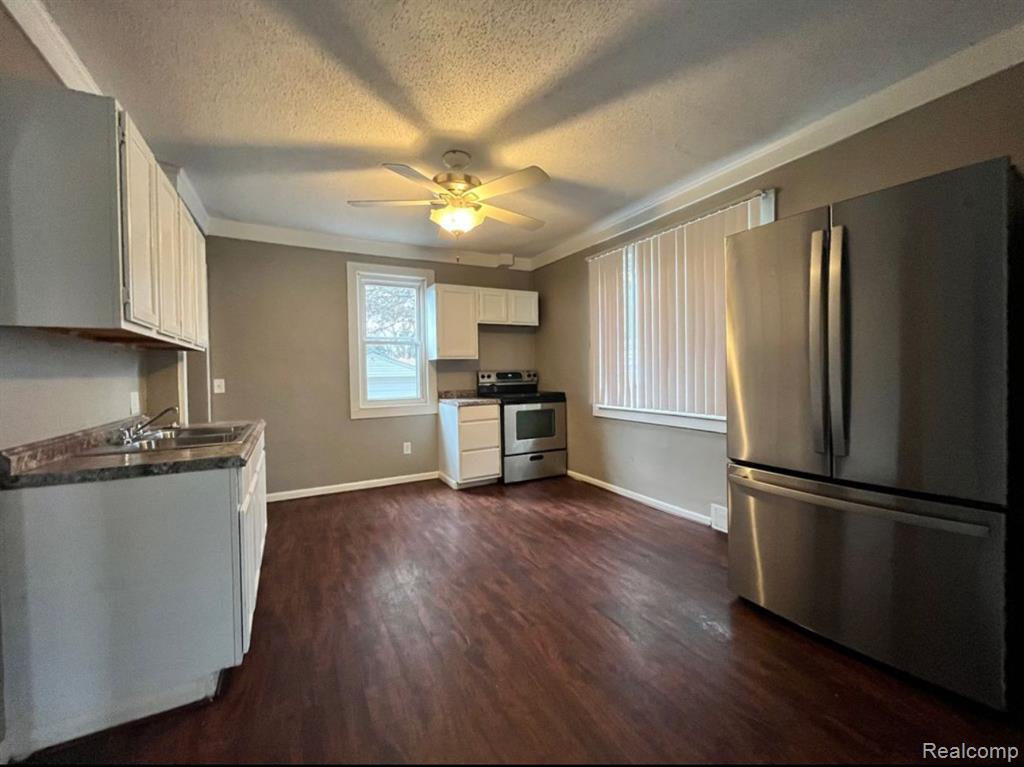 5644 Gertrude Street, Dearborn Heights, MI 48125 — Photo 6