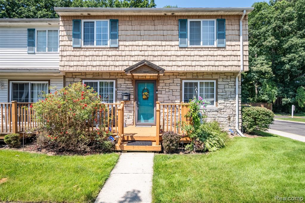 16233 TERRACE VILLAGE Drive, Taylor, MI 48180 — front exterior