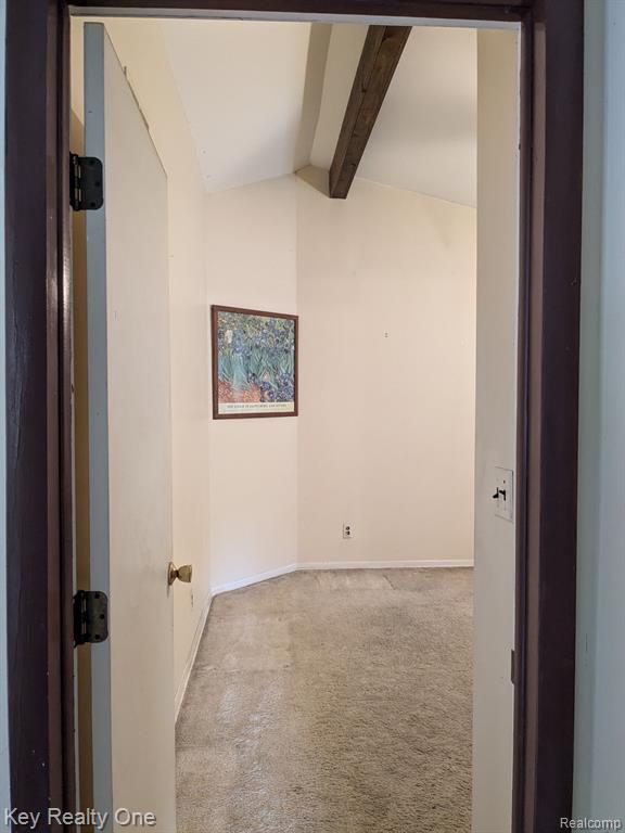 150 PORTER Lane, Leonard, MI 48367 — Photo 39