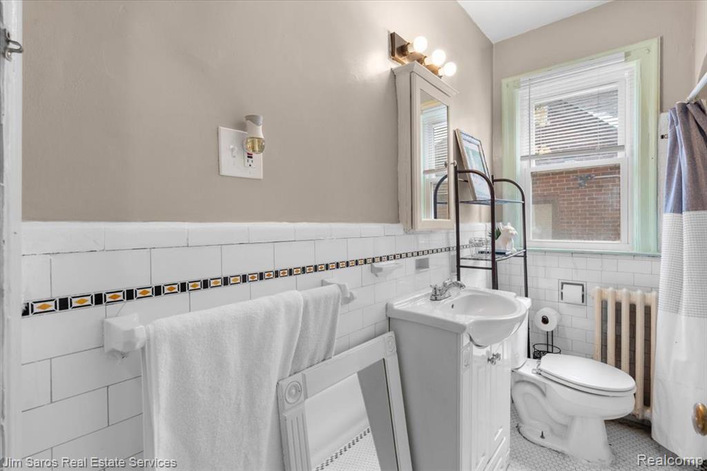 4377 Kensington Avenue, Detroit, MI 48224 — Photo 13