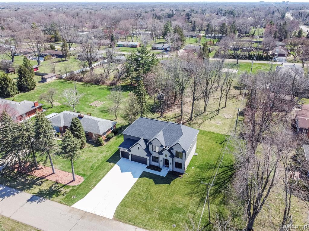 50 Lesdale Drive, Troy, MI 48085 — Photo 4