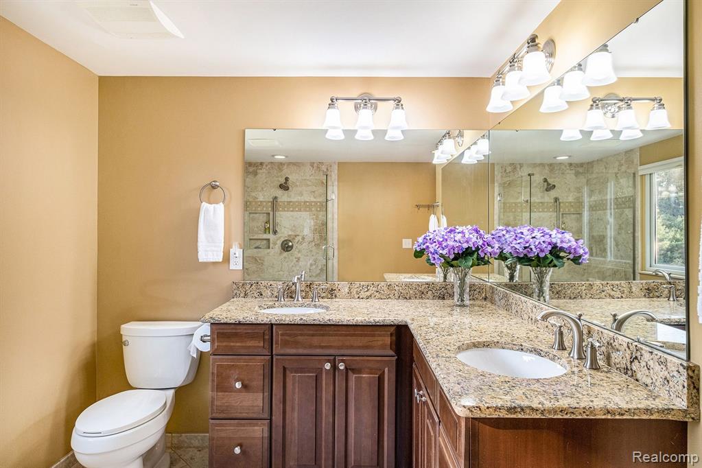 823 ALPINE Trail, Fenton, MI 48430 — Photo 11