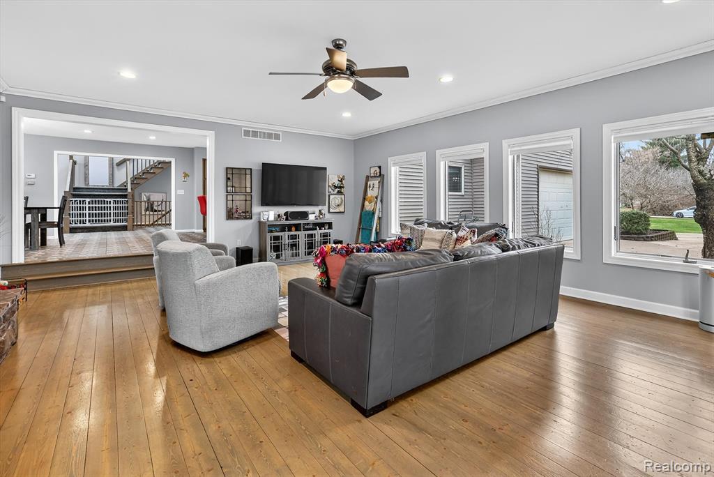 552 N McKinley Road, Flushing, MI 48433 — Photo 15