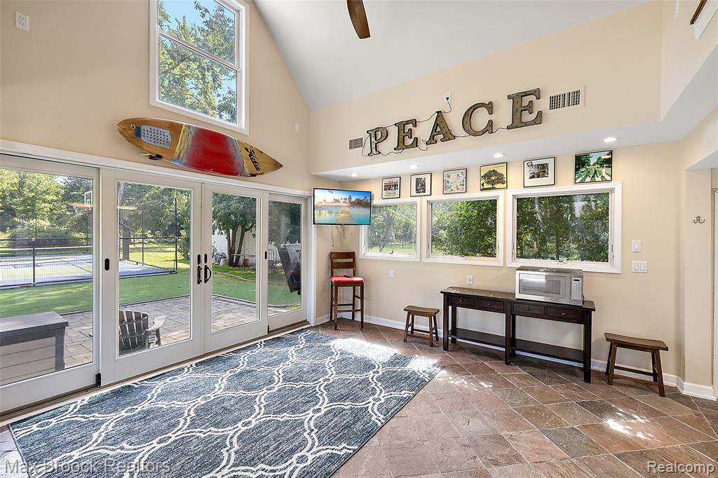 537 Pleasant Street, Birmingham, MI 48009 — Photo 41