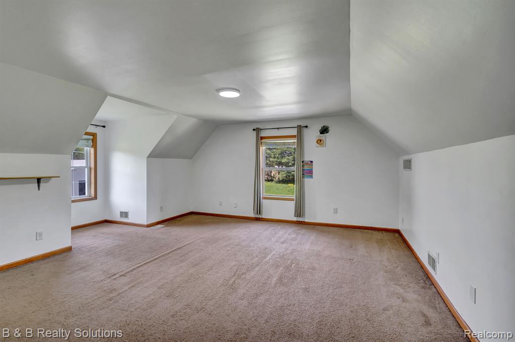 2864 N BLACKS CORNERS Road, Imlay City, MI 48444 — Photo 17
