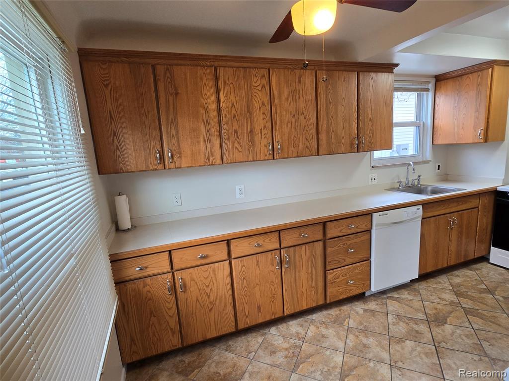 4858 Palmer Street, Dearborn, MI 48126 — Photo 4