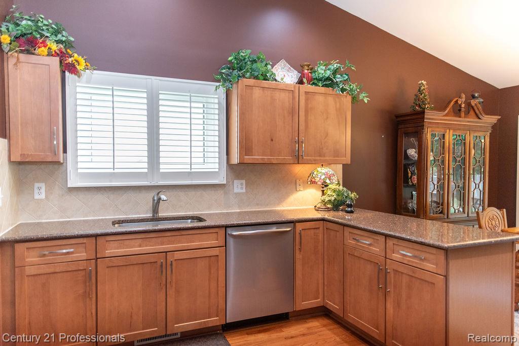 57136 Megan Drive, Washington, MI — Photo 17