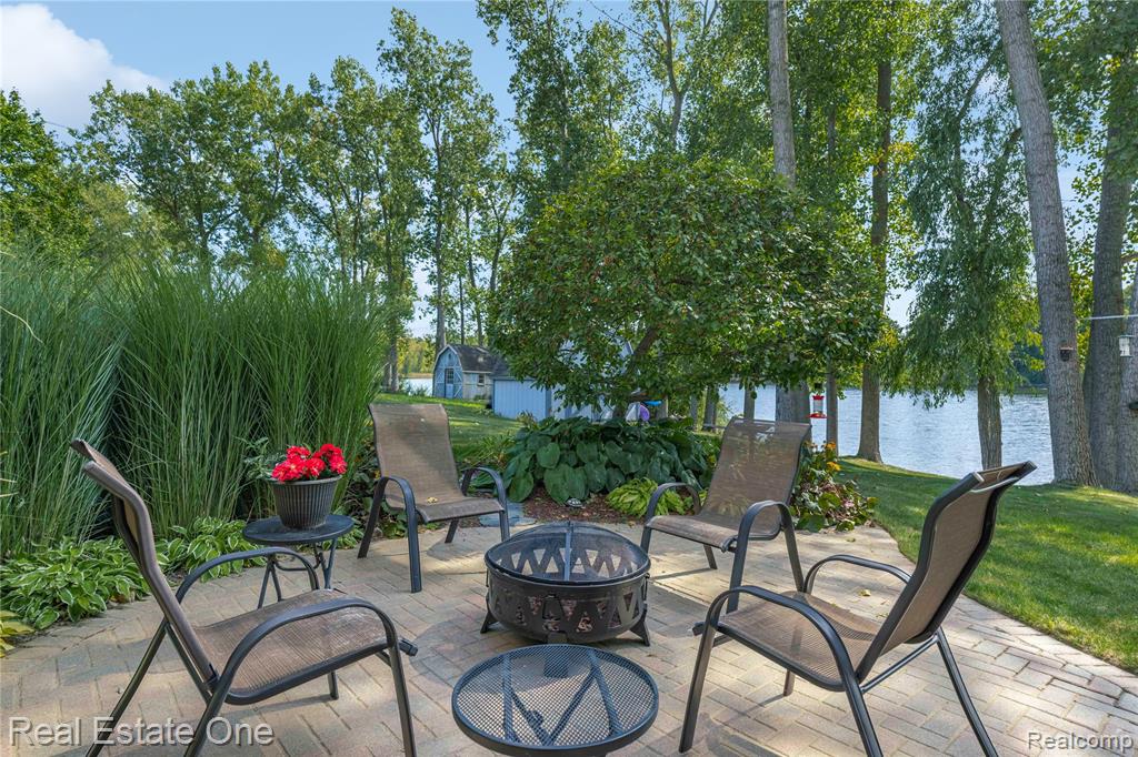 4047 Sunfish Drive, Lapeer, MI 48446 — Photo 9