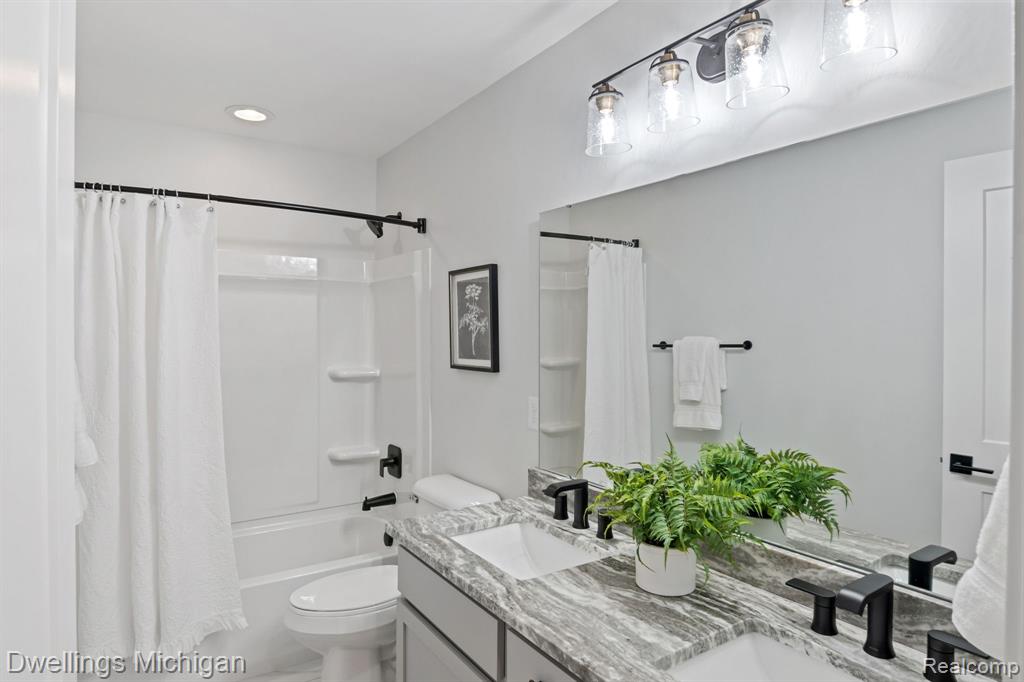 15566 PORTIS Street, Plymouth, MI 48170 — Photo 26