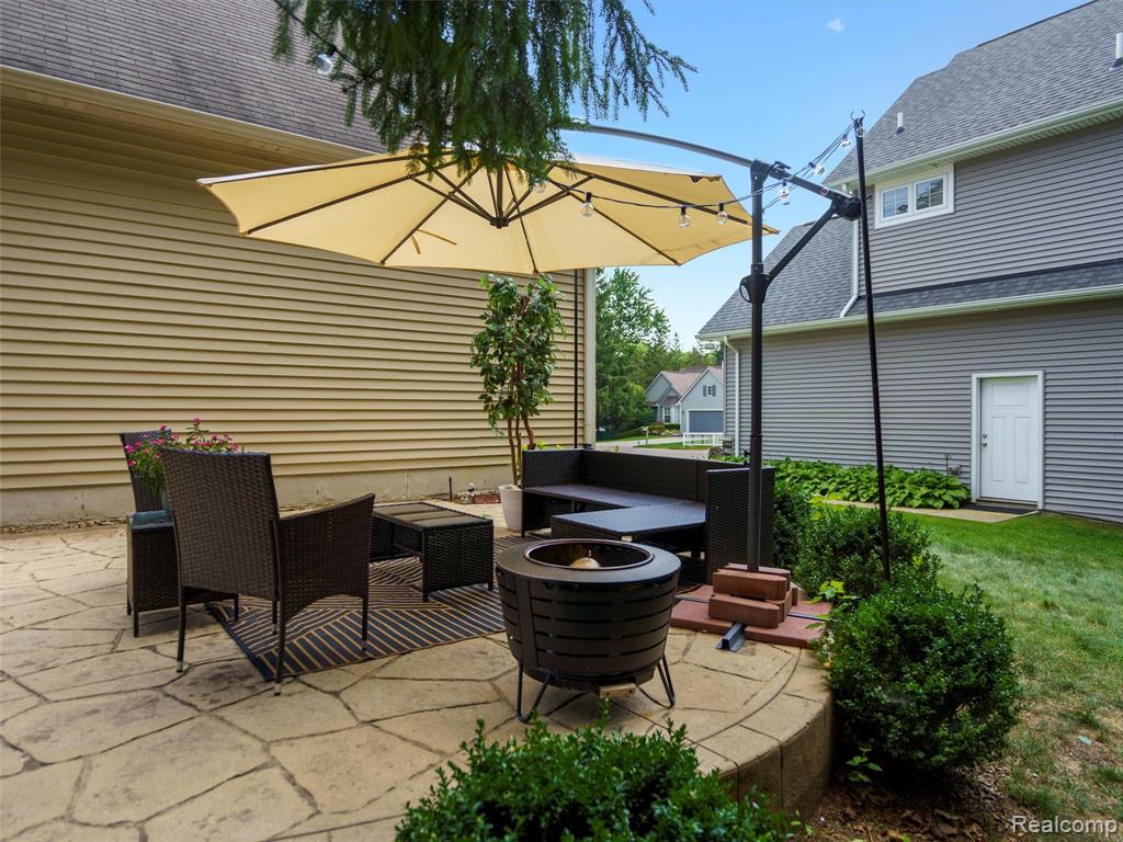 428 Newton Court, Lake Orion, MI 48362 — Photo 36