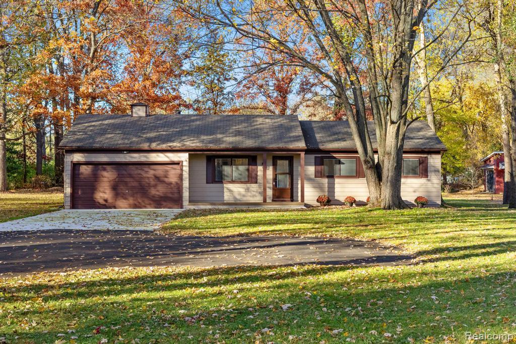 8695 Pacton Drive, Shelby Twp, MI 48317 — Photo 2