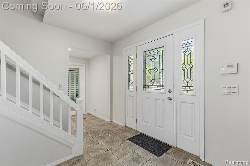 5389 Fox Ridge Circle, West Bloomfield, MI — Photo 6