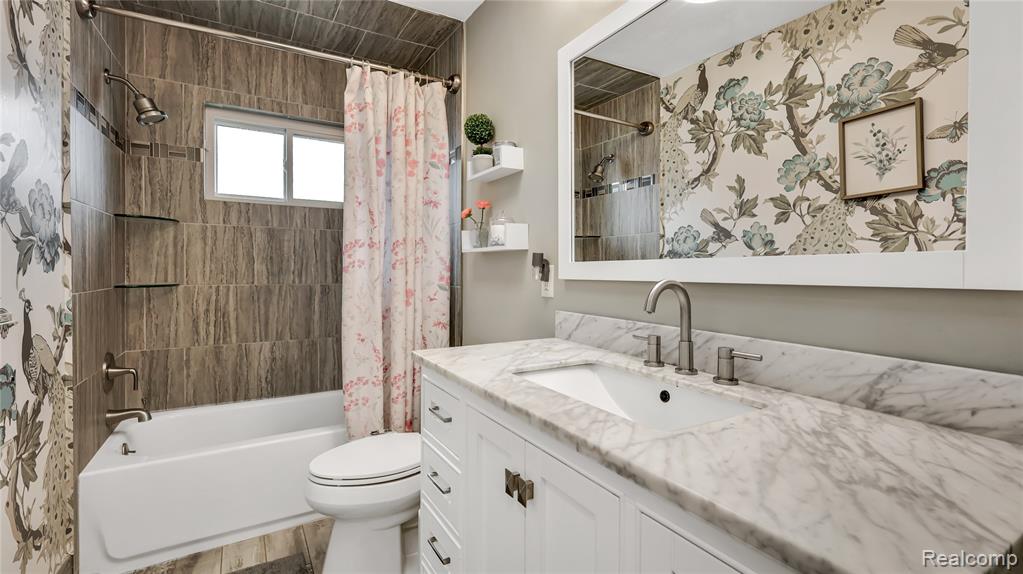 40444 Harmon Drive, Sterling Heights, MI 48310 — Photo 7