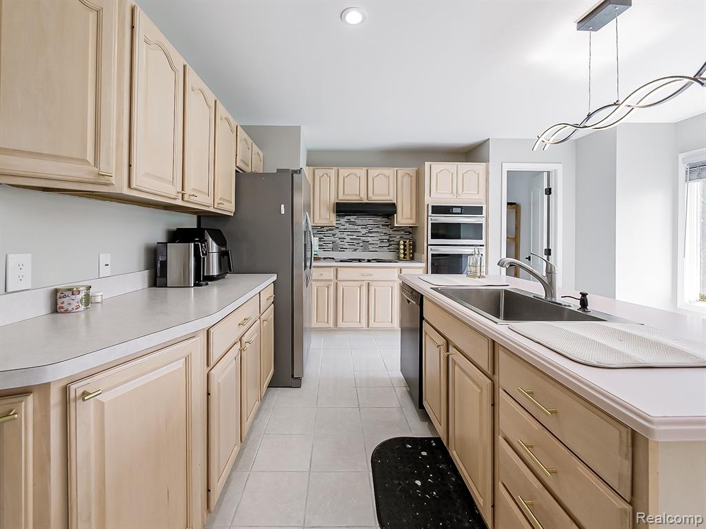 49202 Cheshire Lane, Canton, MI 48187 — Photo 31