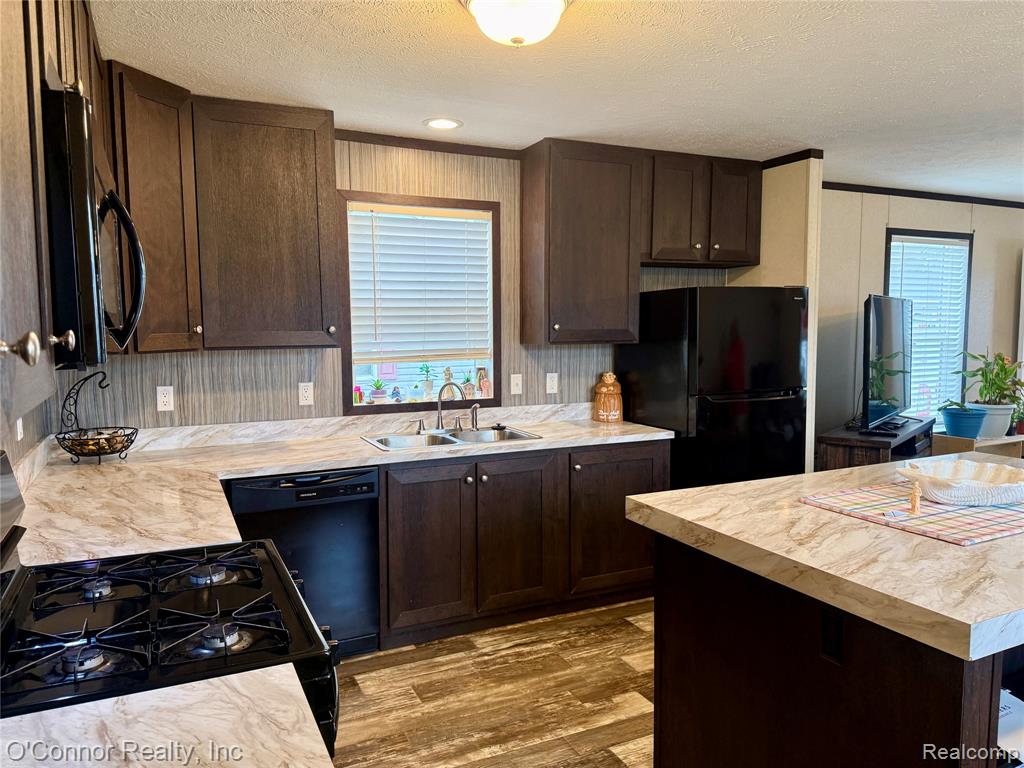 269 Westbrook Court, Port Huron, MI 48060 — Photo 6