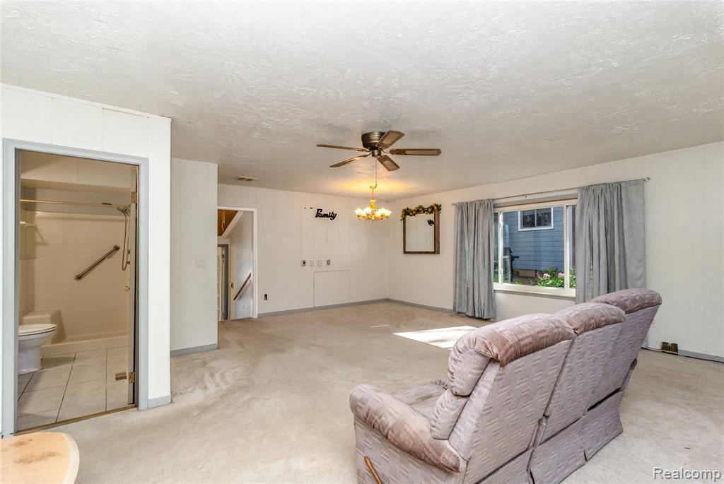 18453 Pellett Court, Fenton, MI 48430 — Photo 13