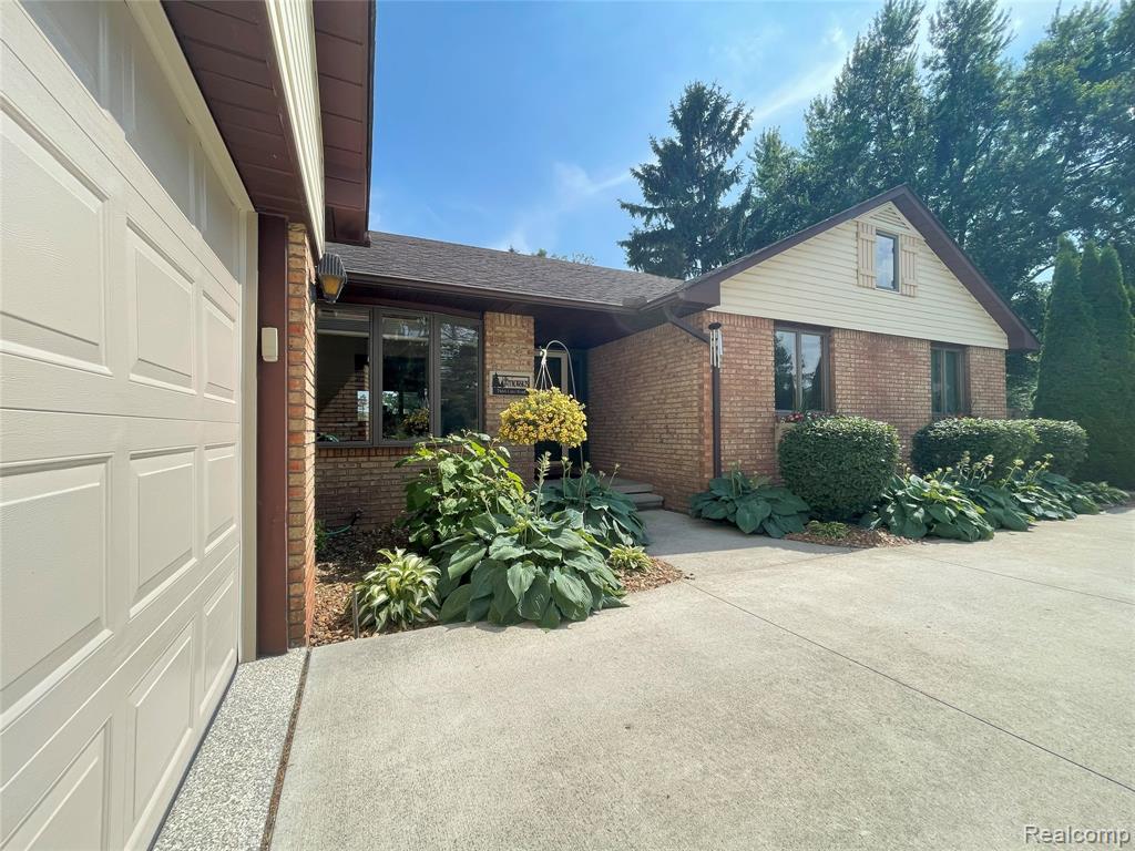 7666 Labo Road, South Rockwood, MI — Photo 4