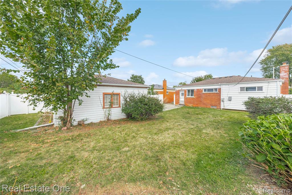 8177 Gary Avenue, Westland, MI — Photo 38