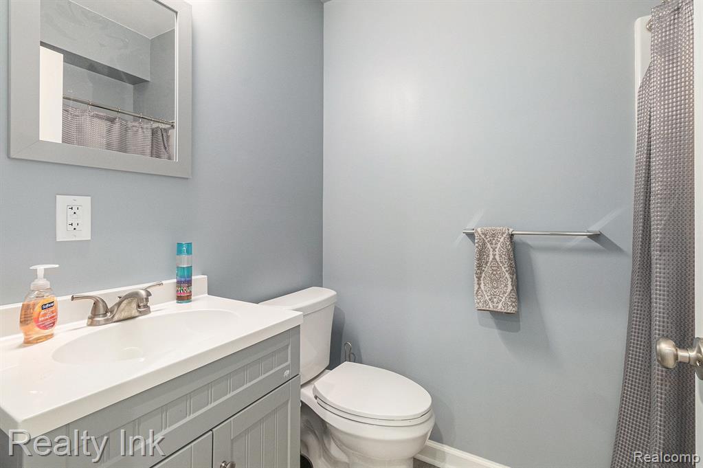 3051 FIELDSTONE Drive, Dexter, MI 48130 — Photo 28