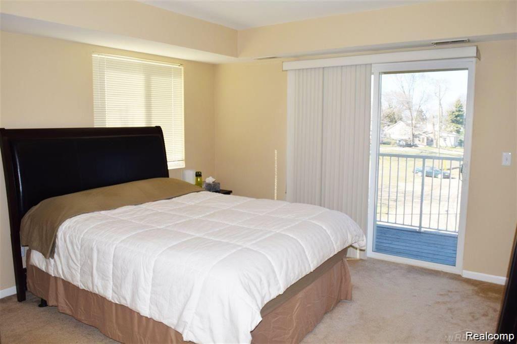 1077 Foxboro, Troy, MI 48083 — Photo 8
