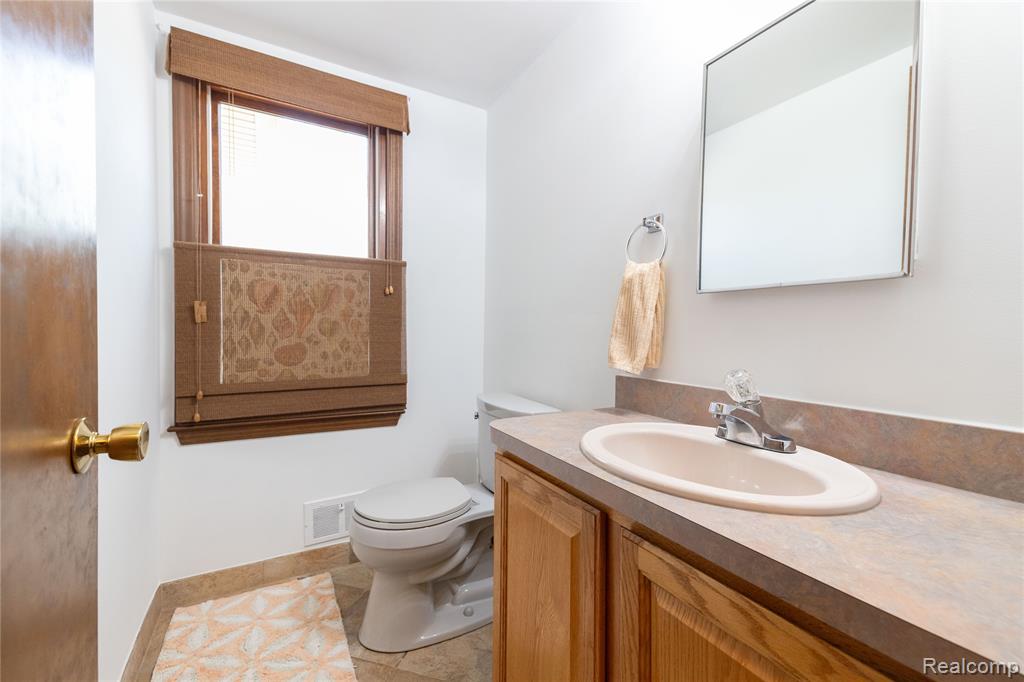 7611 Ferry Road, Grosse Ile, MI 48138 — Photo 31