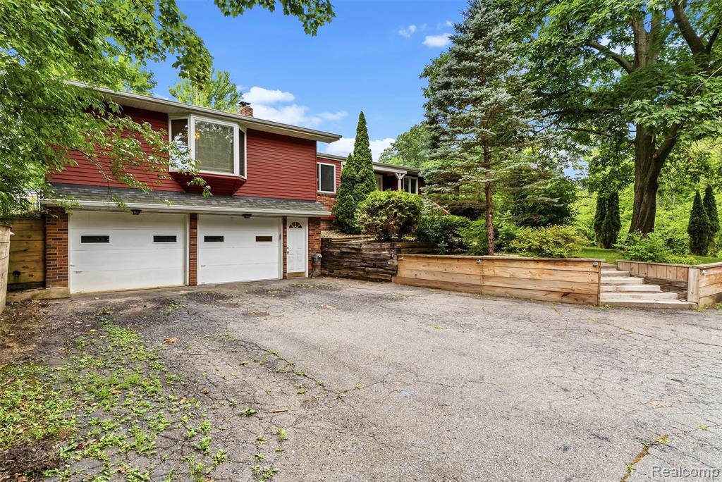 7313 River Road, Flushing, MI 48433 — Photo 5