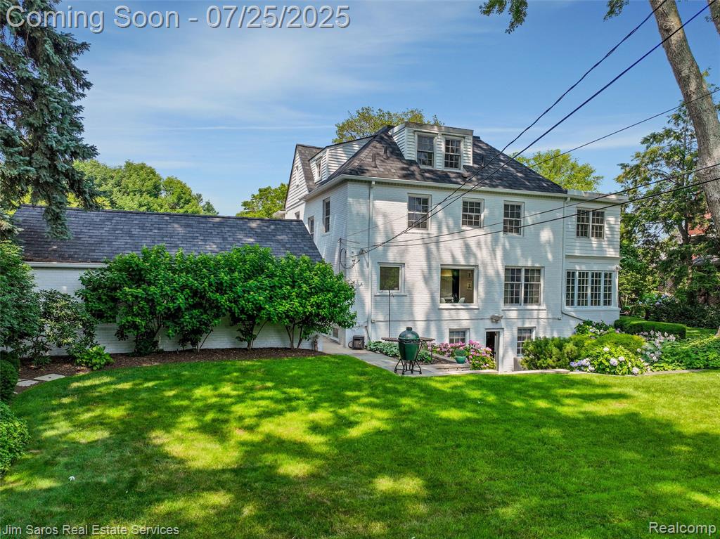 51 Lochmoor Boulevard, Grosse Pointe Shores, MI 48236 — Photo 4