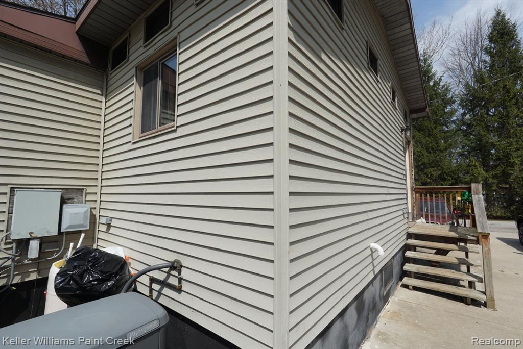 8565 Chapin Road, Pigeon Vlg, MI — Photo 18