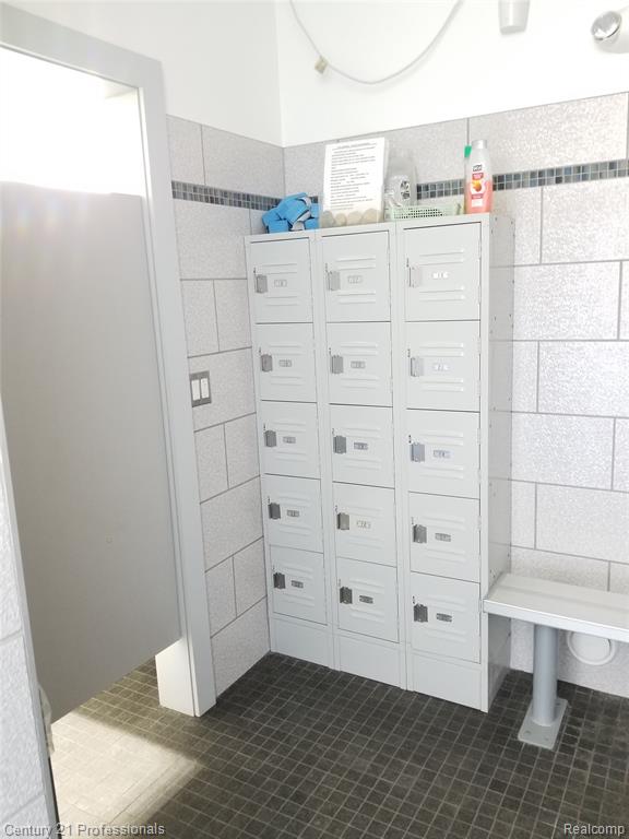 40705 Newport Drive, Plymouth, MI 48170 — Photo 21