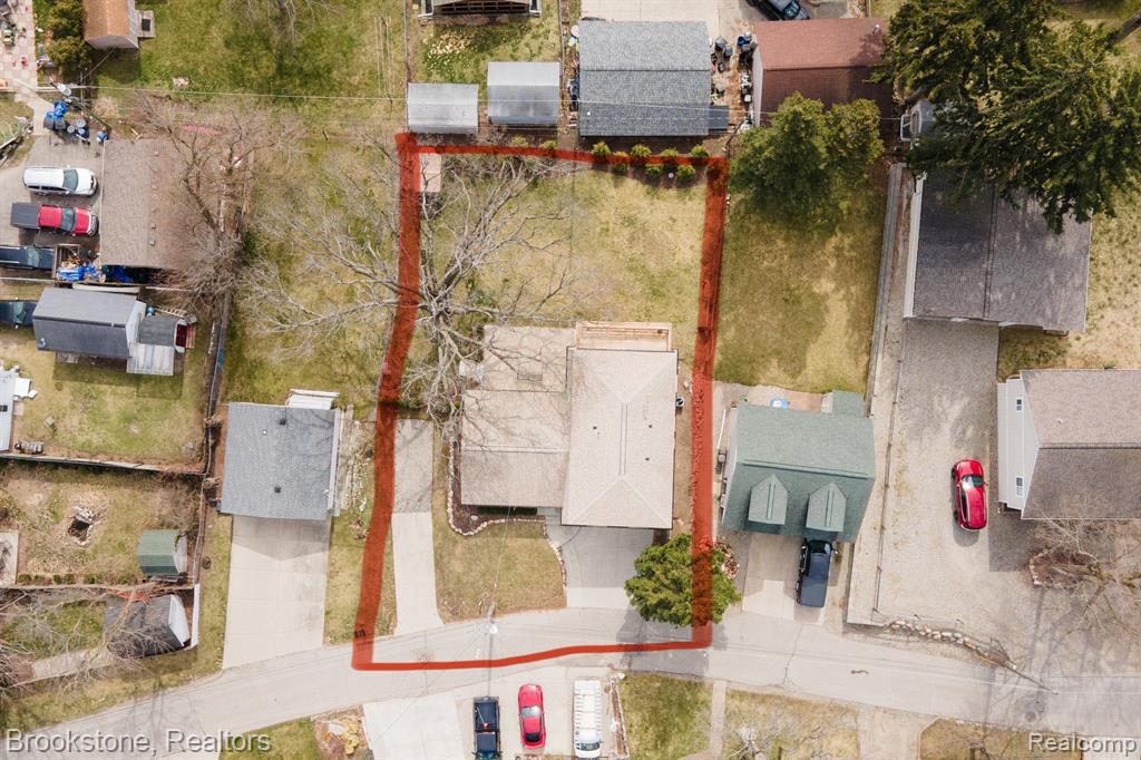 633 DETROIT Avenue, Lake Orion, MI 48362 — Photo 87