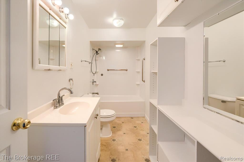 6463 N Dort Highway, Mount Morris, MI 48458 — Photo 23