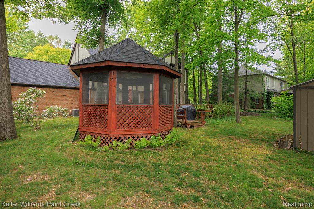 53362 Robinhood Drive, Shelby Twp, MI 48315 — Photo 50