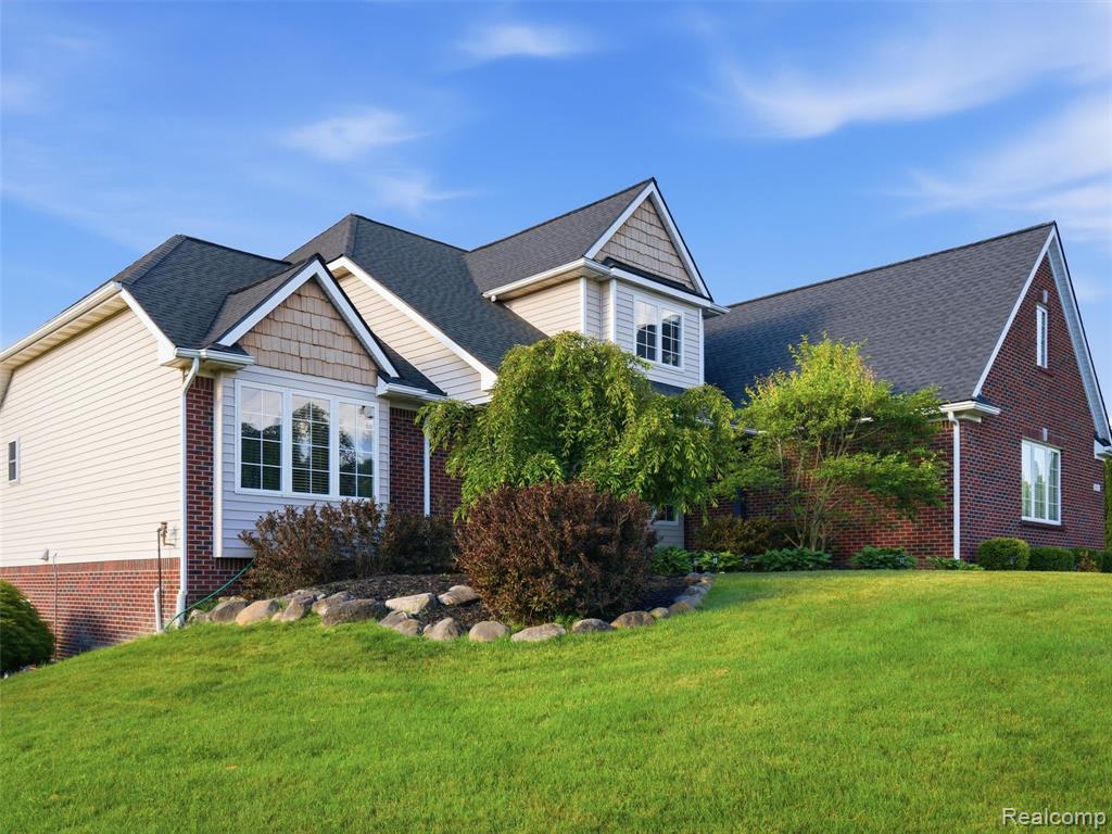 1232 Thorn Ridge Drive, Howell, MI 48843 — Photo 42