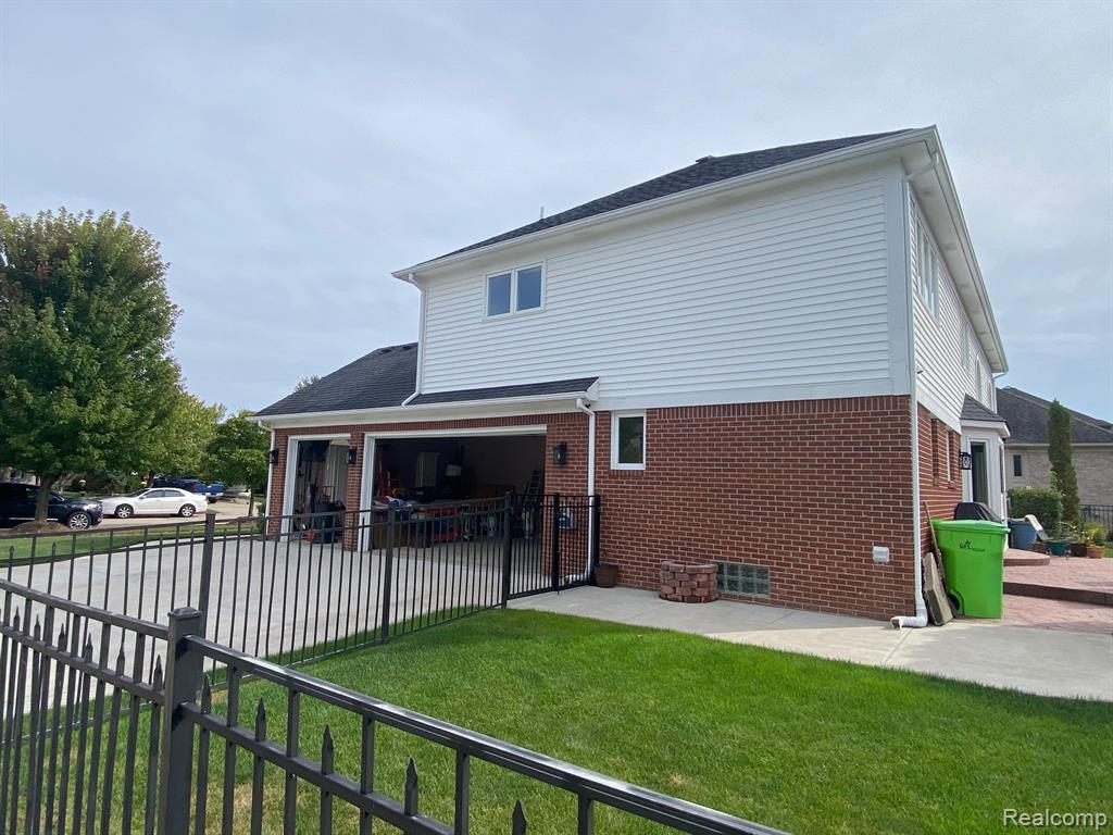 48701 LAFAYETTE Drive, Macomb, MI 48044 — Photo 79