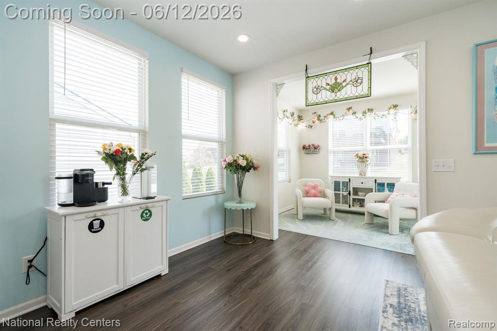 1233 Lark St, Lake Orion, MI — Photo 14