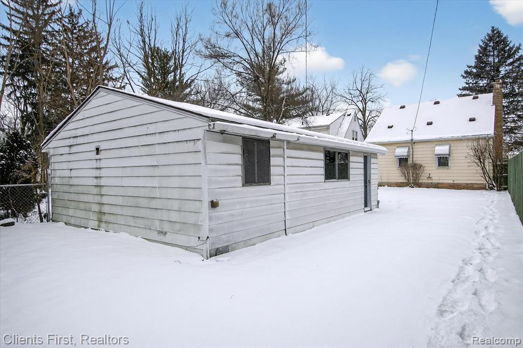 4403 Biddle Street, Wayne, MI 48184 — Photo 33