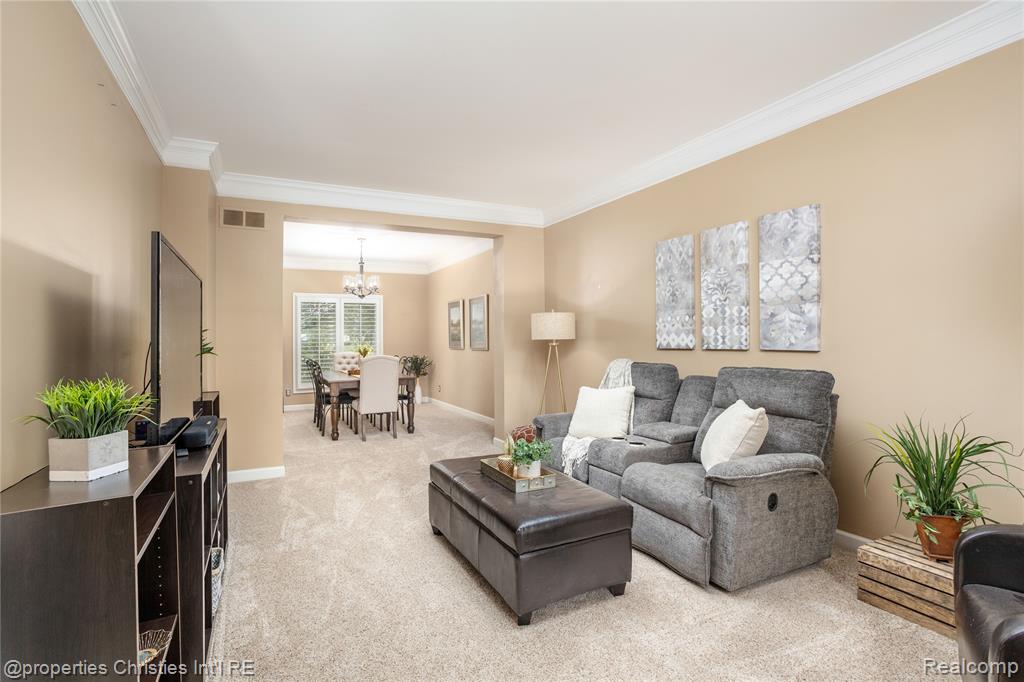 47320 Autumn Park Court, Novi, MI — Photo 9