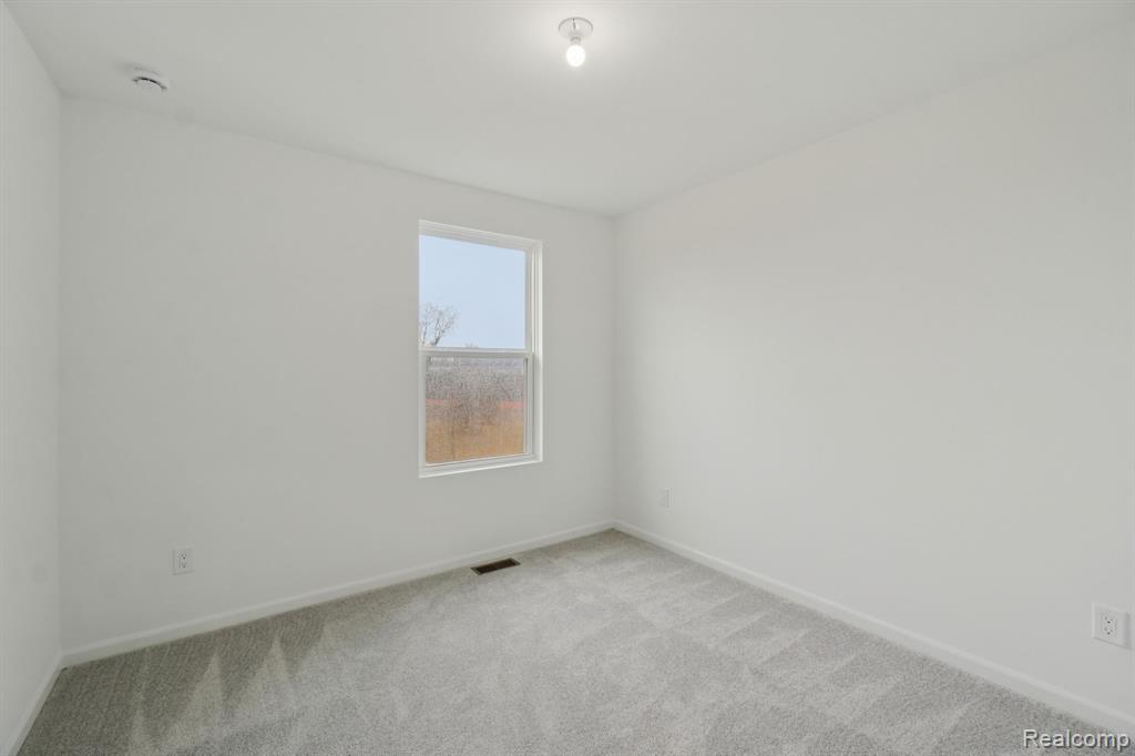 5567 East Spaniel Drive, Ann Arbor, MI 48108 — Photo 20