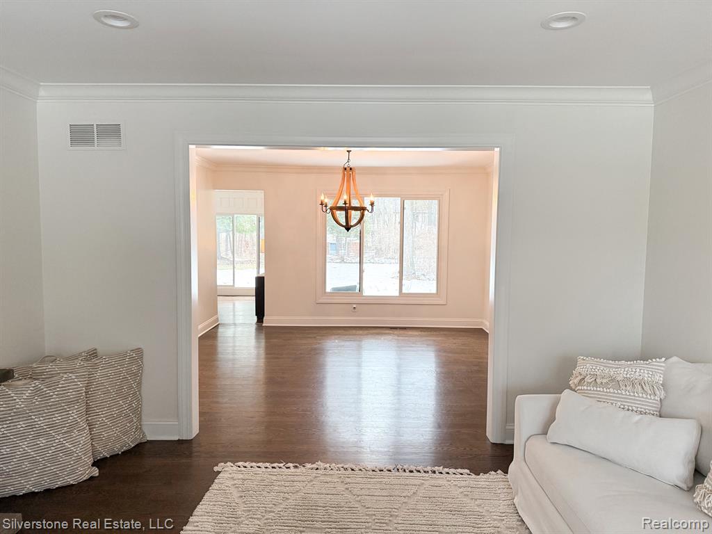 8085 DEERWOOD Road, Clarkston, MI 48348 — Photo 17