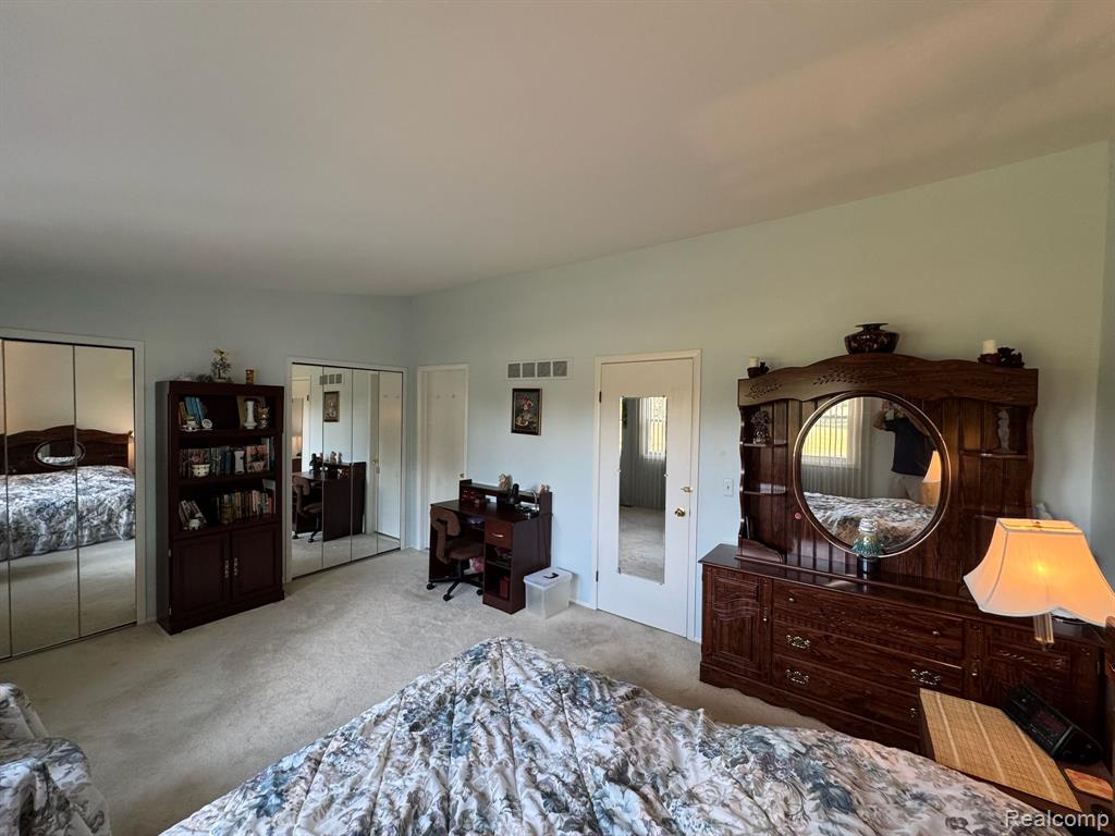 5377 Breeze Hill Place, Troy, MI 48098 — Photo 24