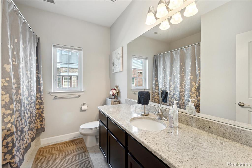 5662 Arbor Chase Drive, Ann Arbor, MI 48103 — Photo 18
