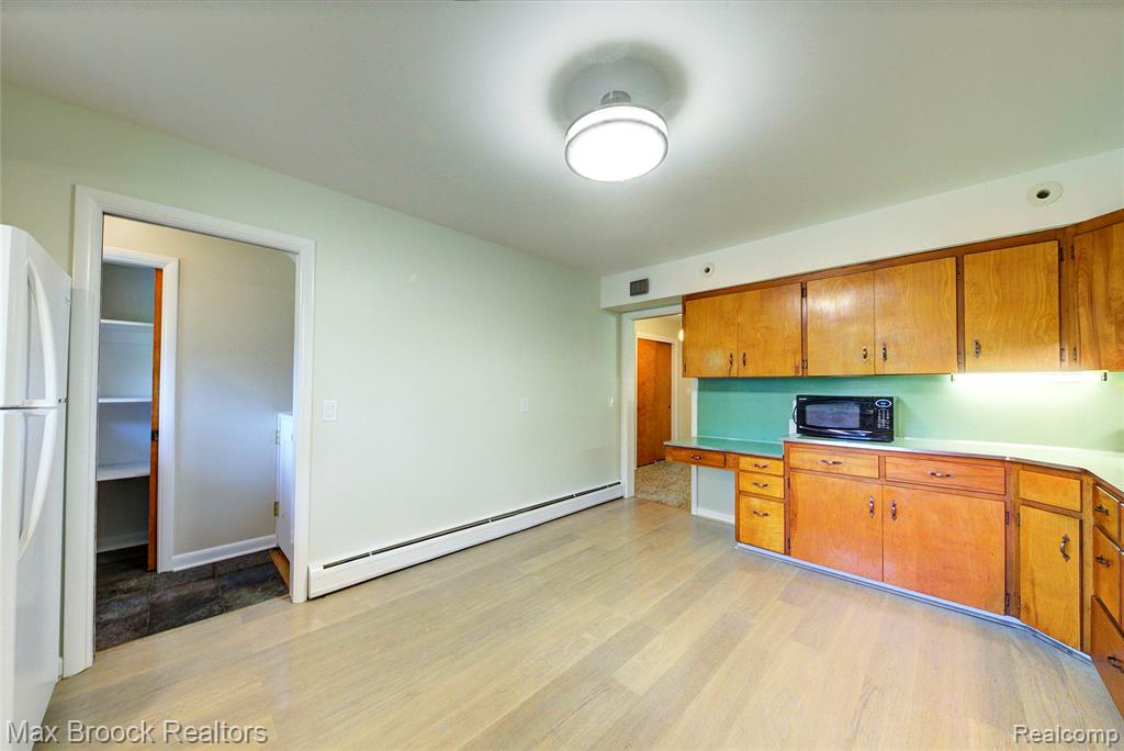 1827 Coronada Street, Ann Arbor, MI 48103 — Photo 17