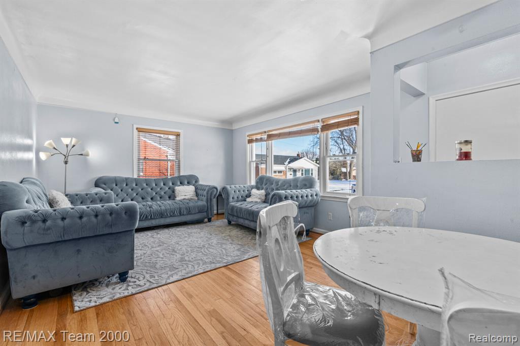 9 Christine Court, Dearborn, MI 48124 — Photo 6