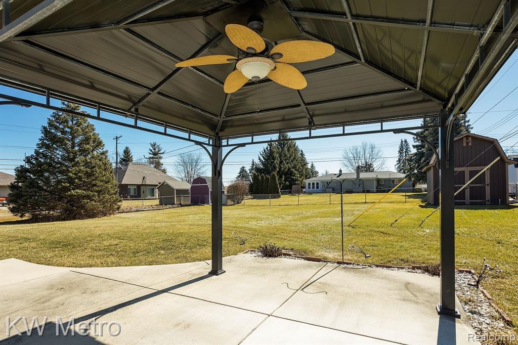 55 BOYKEN Road, Rochester Hills, MI 48307 — Photo 41